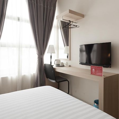 Zen Rooms Sungai Besi 吉隆坡 外观 照片